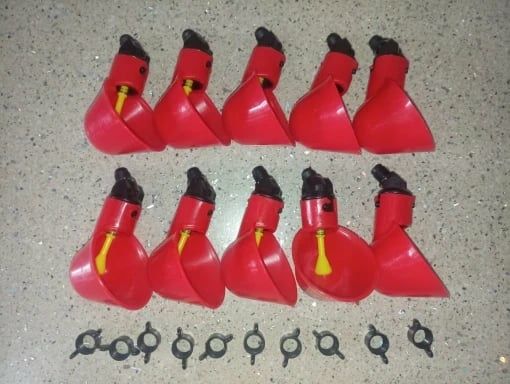 Автоматични поилки с  чашки за кокошки и други птици + гайки