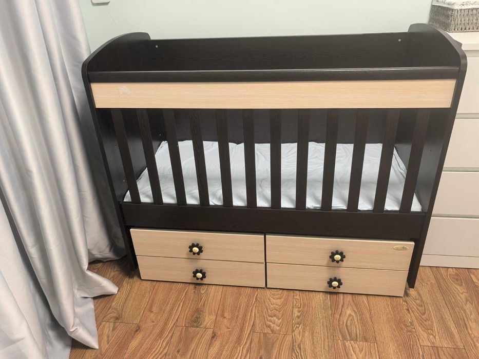 Бебешко легло с шкафчета