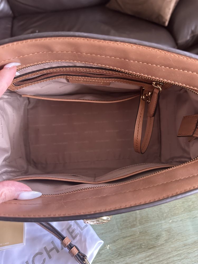 Michael Kors кафява чанта