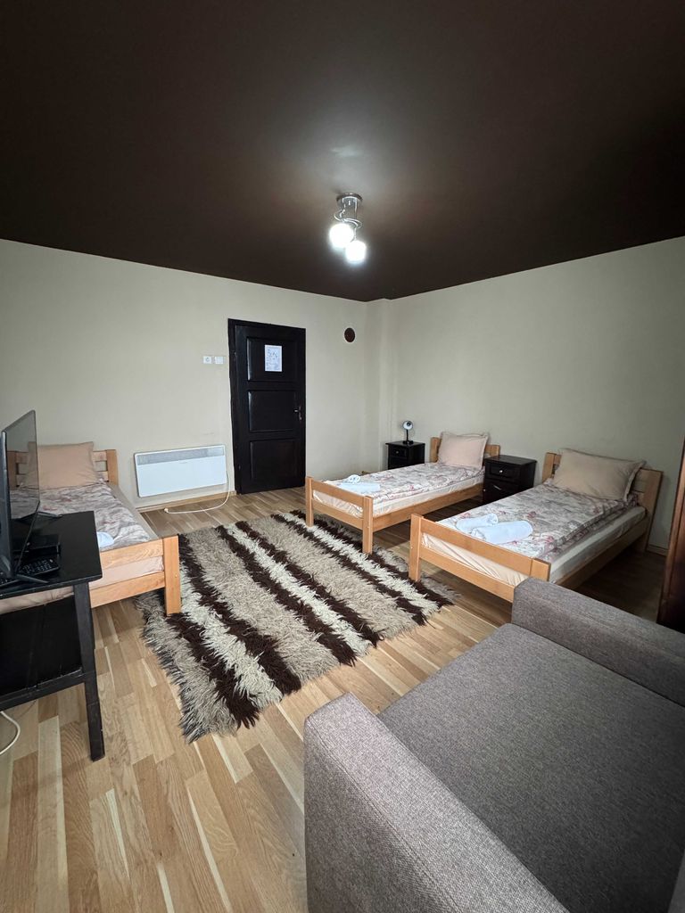 Продава се Къща в с. Соволяно, Област Кюстендил - 150 кв.м за 1867 €/кв.м - Снимка #15