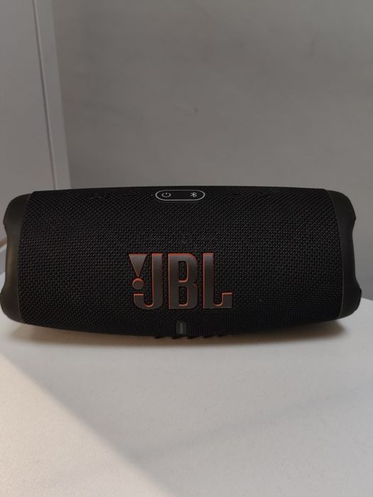 JBL Charge 5 в добро състояние