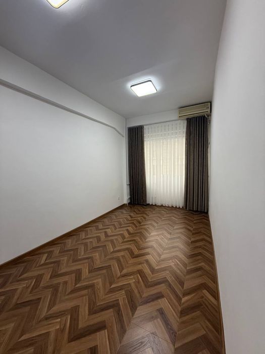 Аренда офиса в центре! Первая линия,70 м — лучший вариант в Яккасарае!