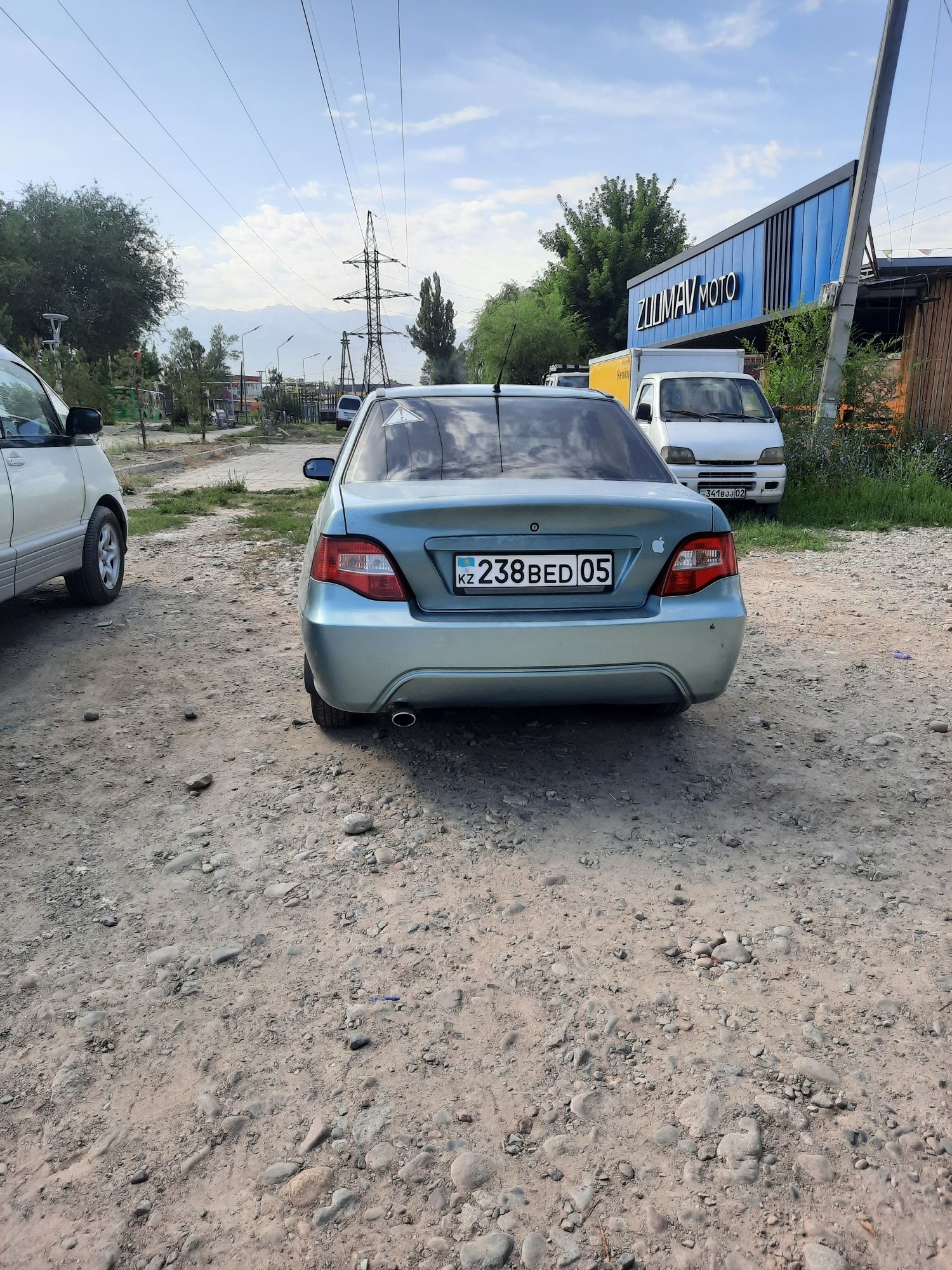 Продам нексию в хорошем состоянии