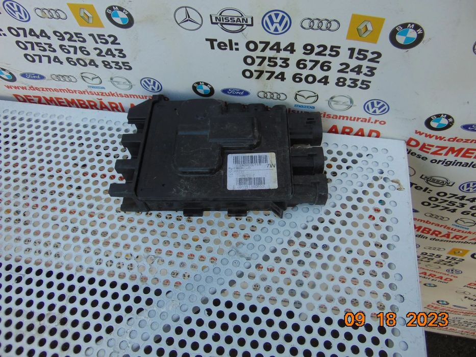 Panou sigurante borna baterie Renault scenic 3 megane 3 an 2009-2016 tablou sigurante baterie