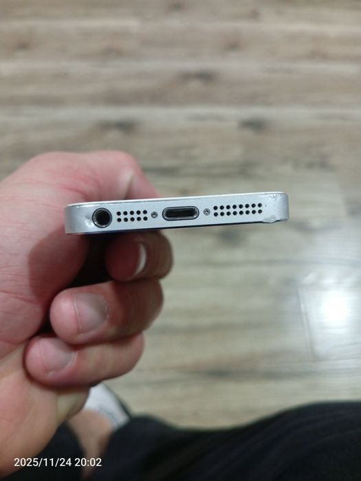 Ibphone 5 S sotiladi