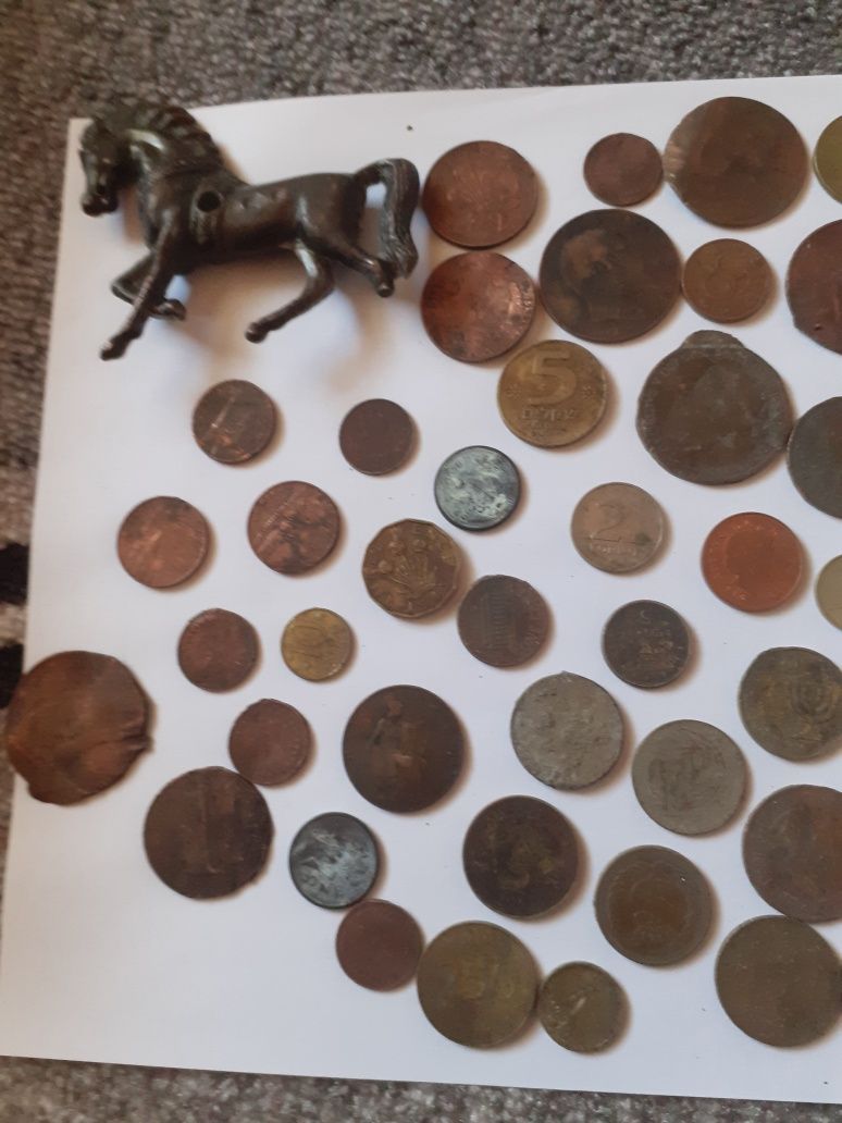 монети от различни години