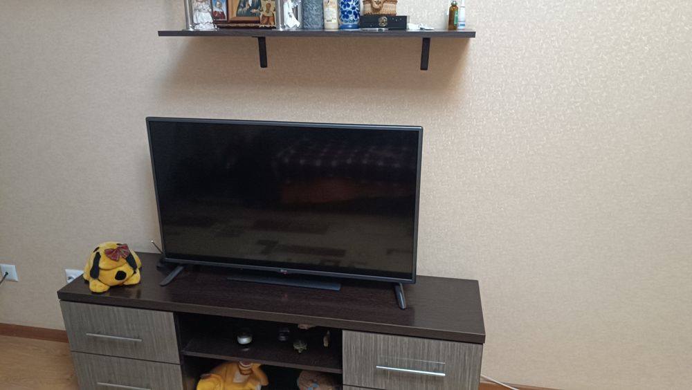 Телевизор LG рабочий