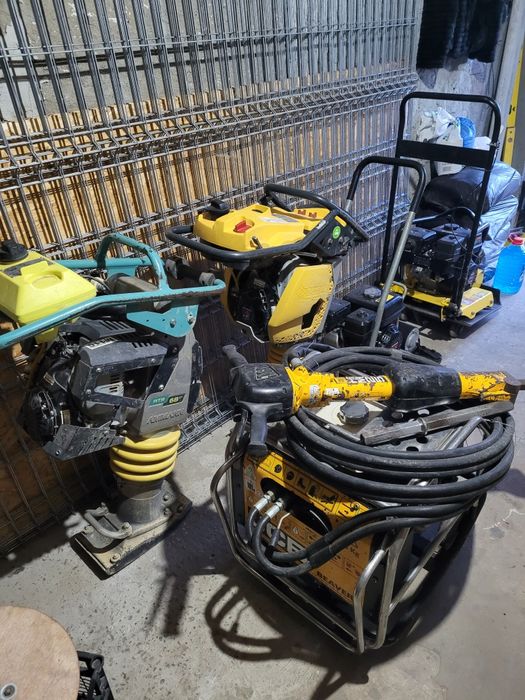 Închiriez Mai Compactor /Placă Copactoare/Picamar hidraulic