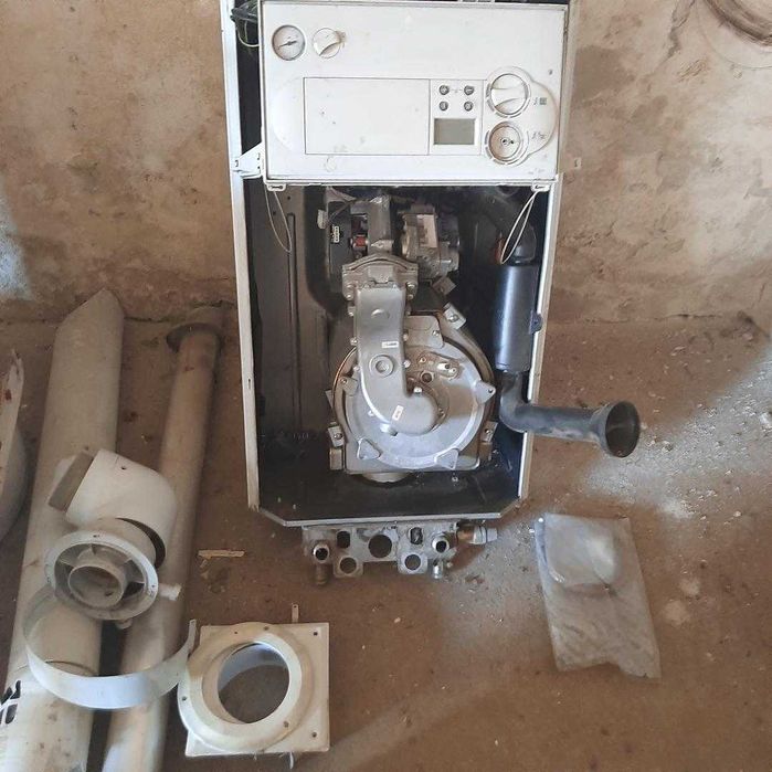 Centrala in condensatieVaillant VU OE 356-7 completa schimbator defect