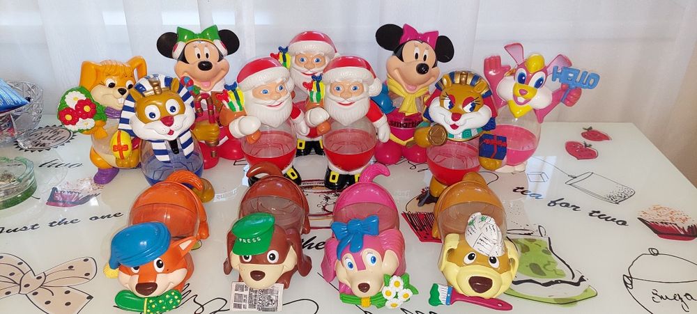 Figurine Kinder Ferrero mascote