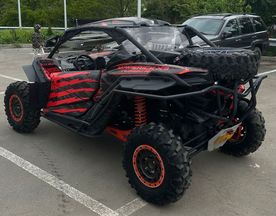 De vanzare Can -am Maverick Turbo RR