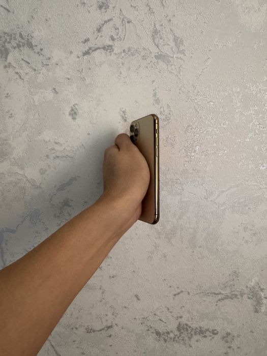Iphone 11 pro gold