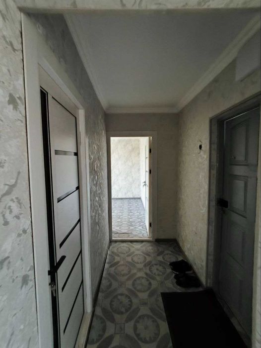 С ремонтом 2х комнатная квартира на 5-этаже Адрес Гагарина Корзинка!!