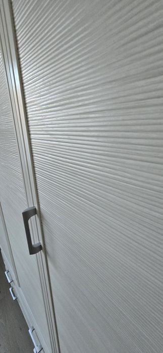 Срочно продам шифонер МДФ