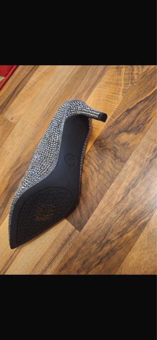 Pantofi de dama cu toc