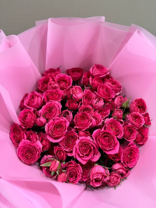 Продам букет из кустовых роз, свежие  , только что доставили