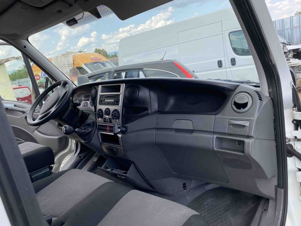 Iveco Daily 35C13 2.2 d 2011г