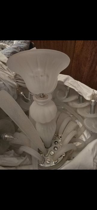 Продаем люстру в разобранном виде