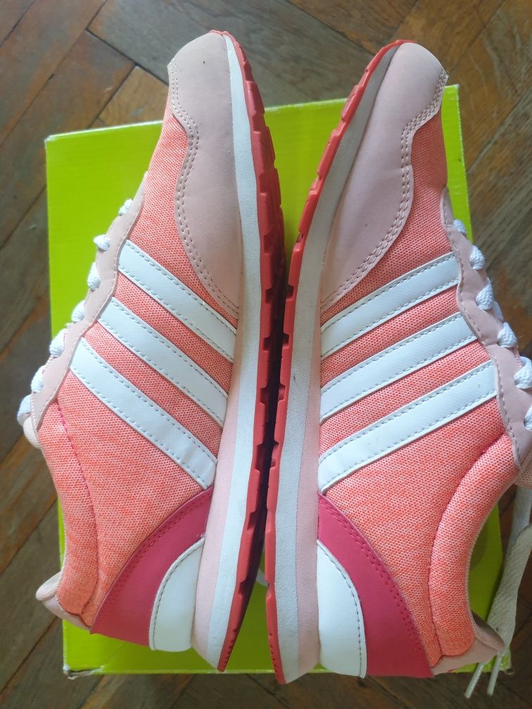 Adidas Neo coral дамски маратонки 39 номер