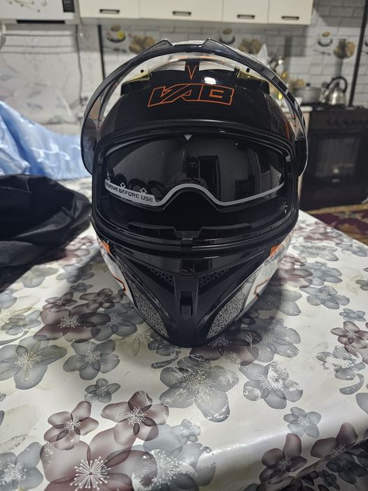 Прадаю шлем нове