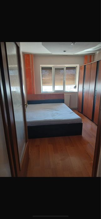 Vand apartament 2 camnere central.