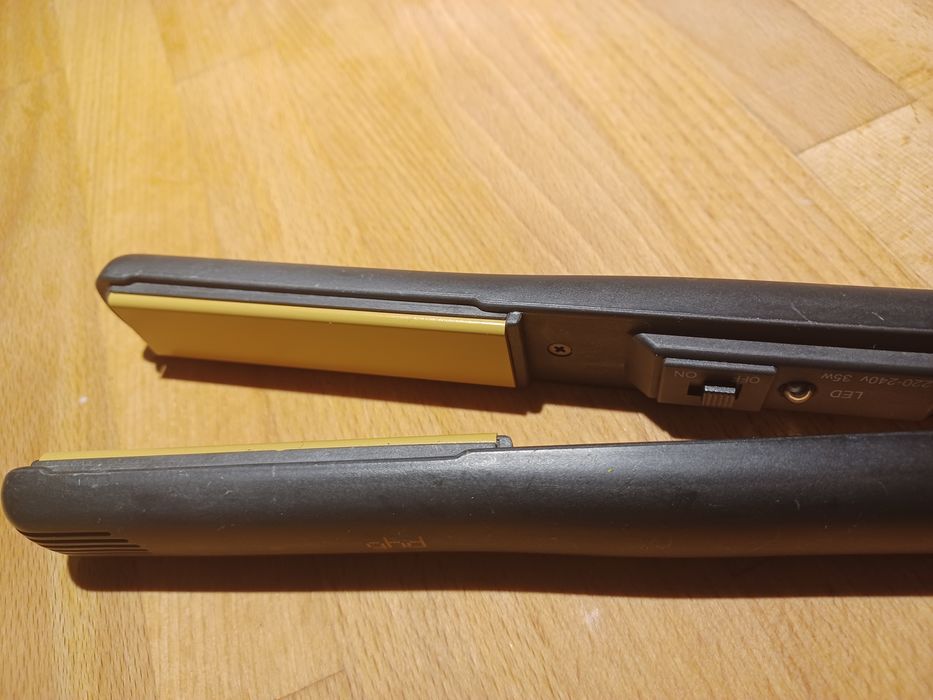 GHD преса за коса