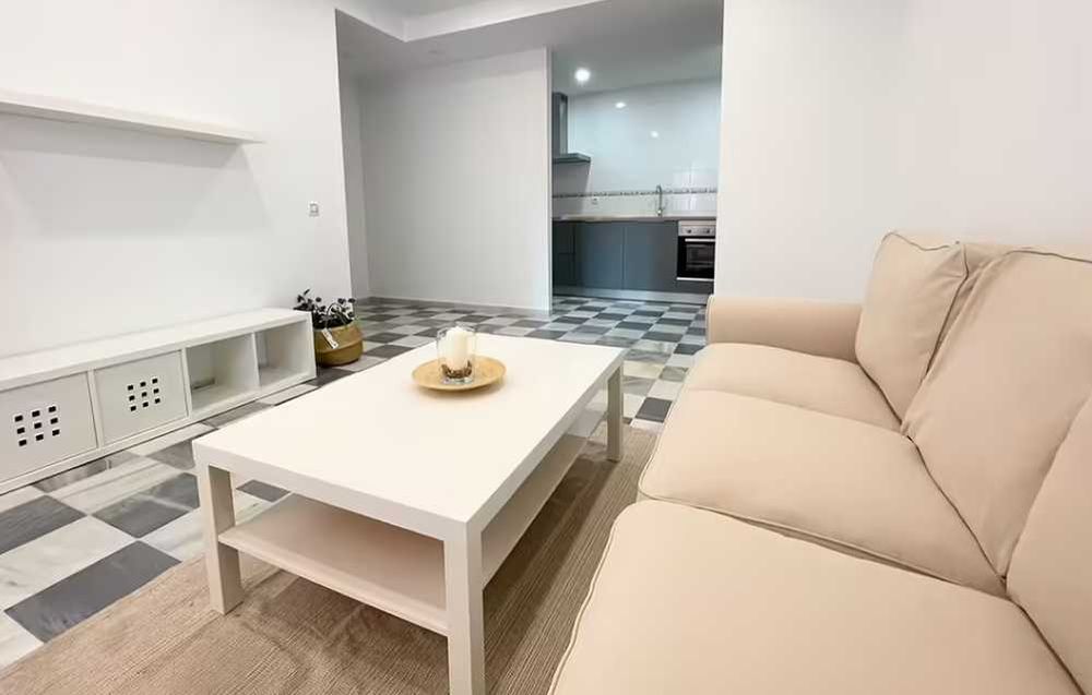 Двустаен апартамент под наем в Христо Смирненски