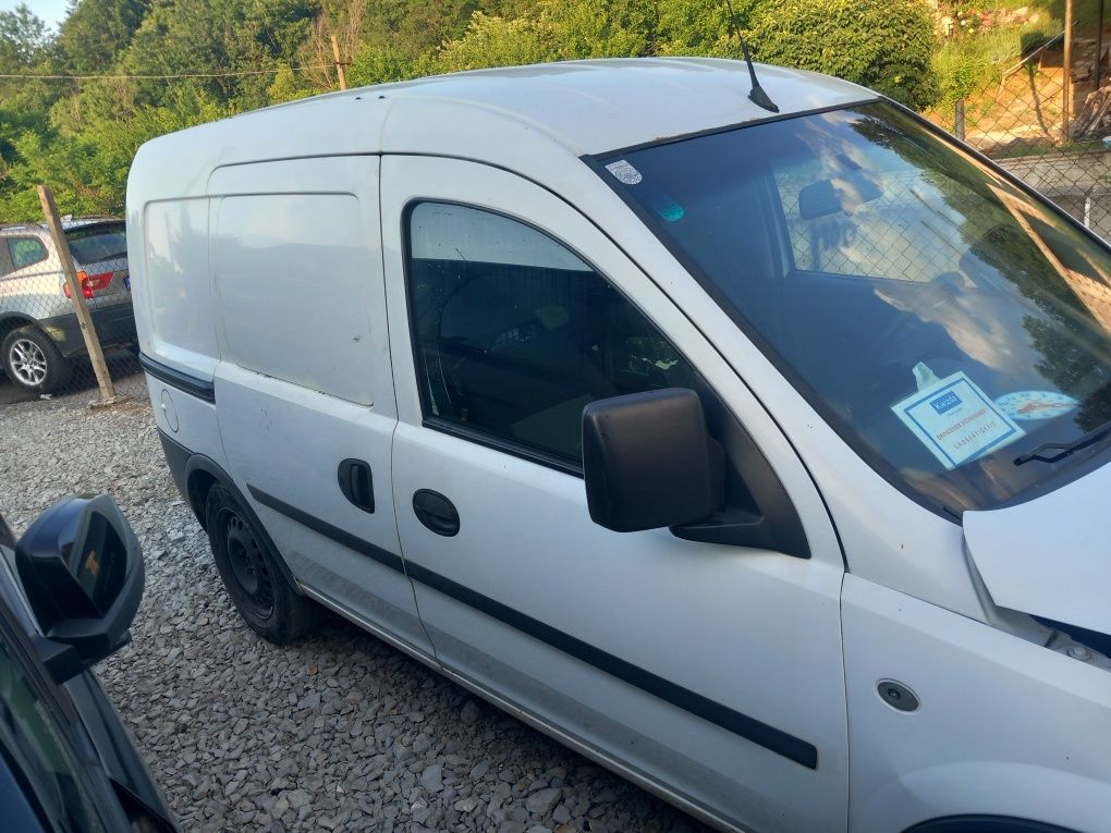 Opel Combo 1.3cdti-75кс./2010г/- на части