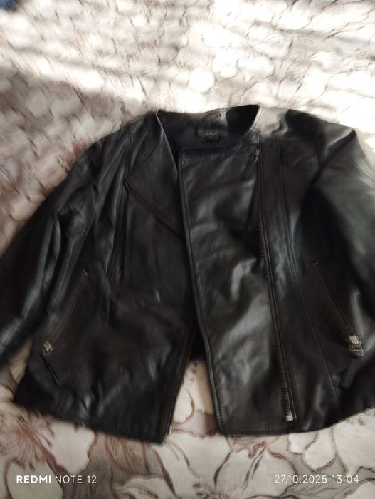 Куртка кожаные женский  2 штука