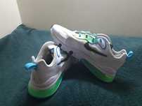 Sneaker Air Max React 270 SE