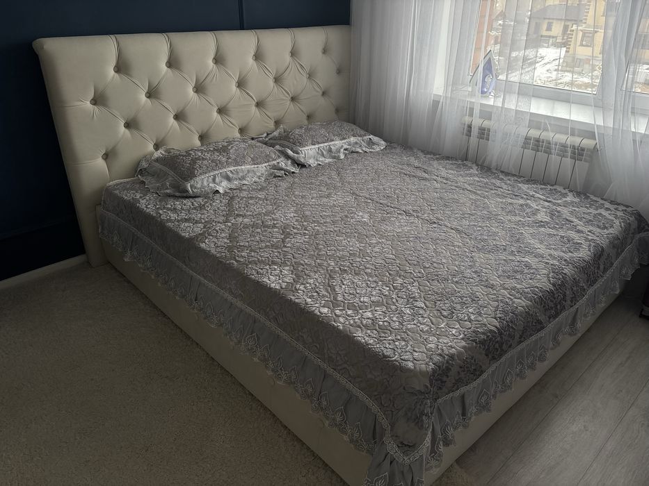 Продам шкаф с кроватью