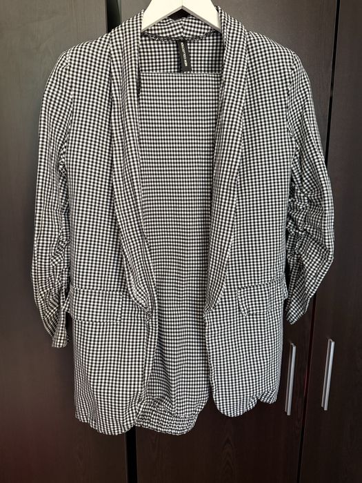 Дамски костюми - 3 бр