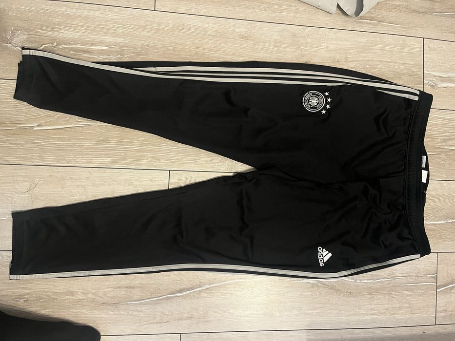 Оригинален анцунг Адидас