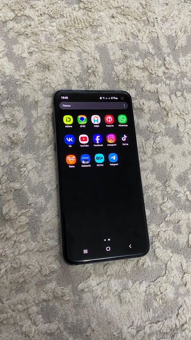 Samsung  S10e. 6/128