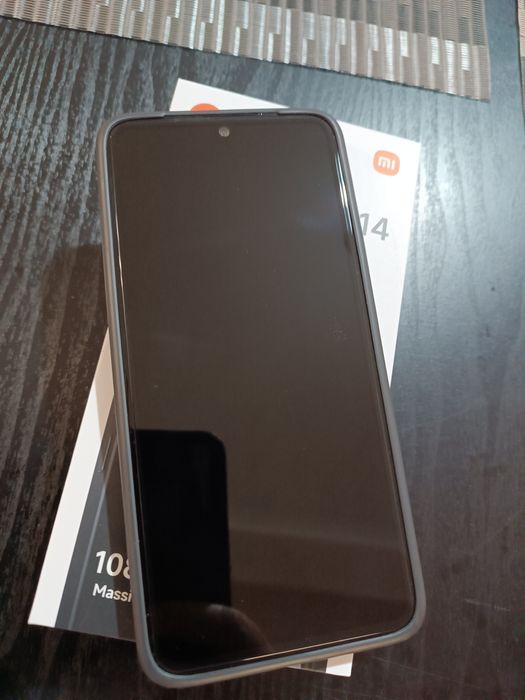 Продавам Redmi Note 14 в гаранция