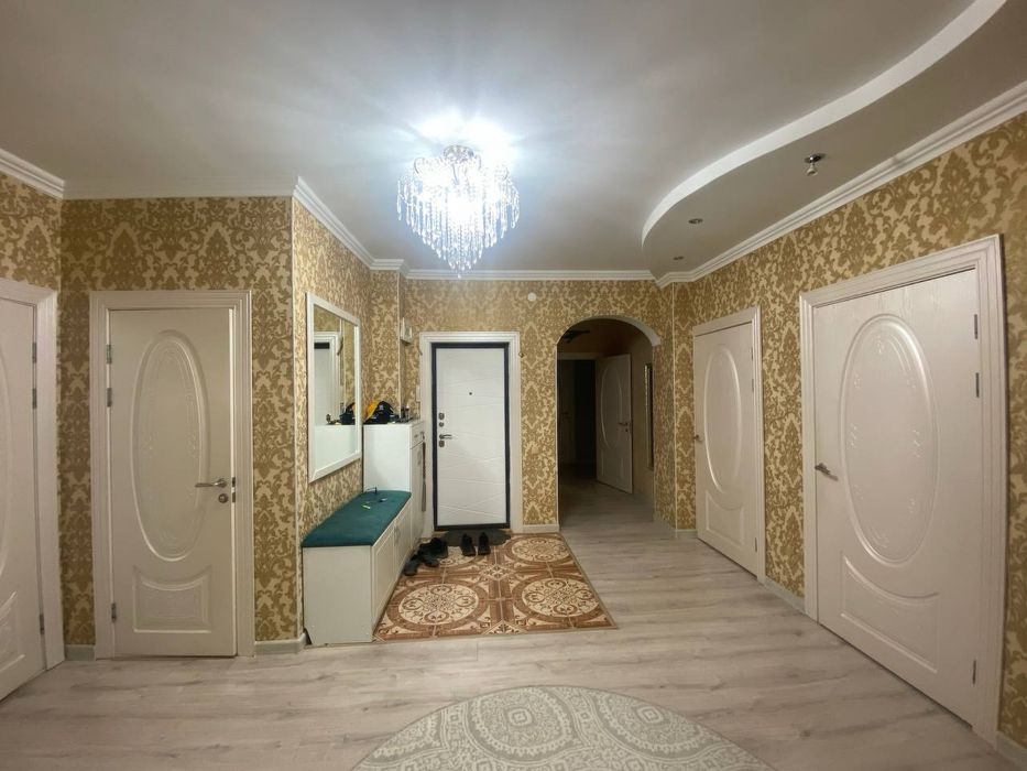 Продам 4 к.кв в мкр. Алтын-Орда