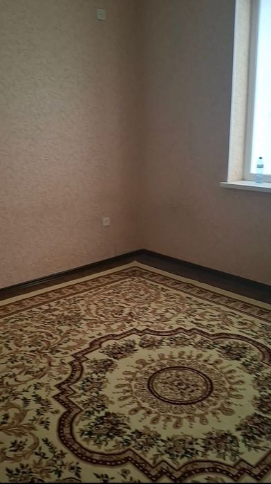 Бетонкадан 100 м.Корасу -6 массивда 1  хоналик квартира сотувда,1 этаж