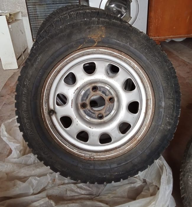 Продам зимнюю резину на R 14