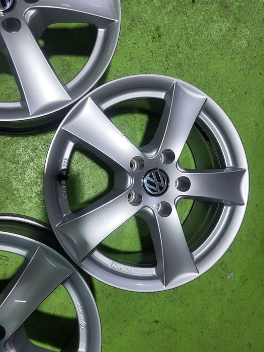 16 5x112 Vw Passat Touran Caddy Golf лети джанти 5х112