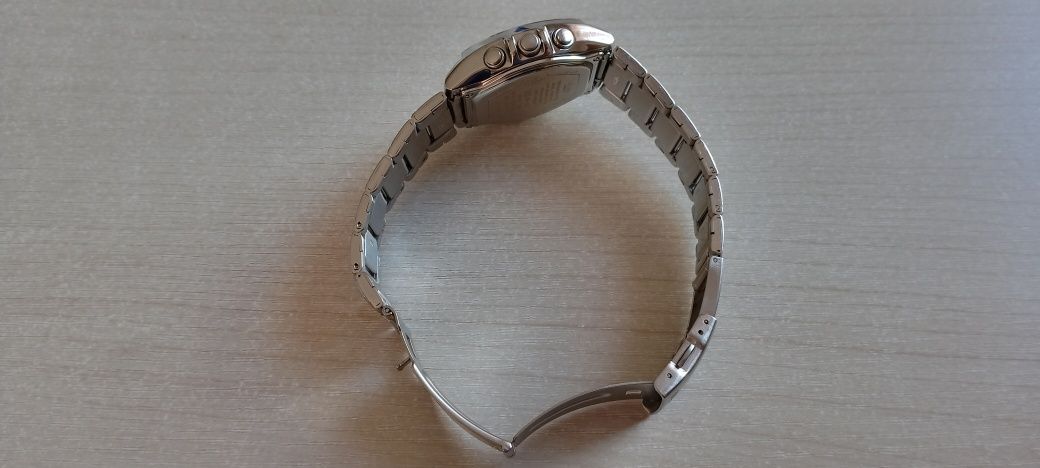 Мъжки часовник Casio Edifice EFA-120