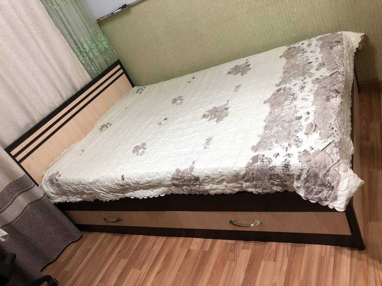 Кровать с ящиками для хранения без матраса