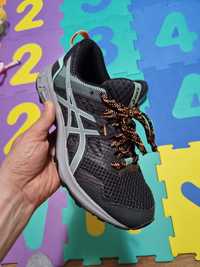 38 asics gel sonoma