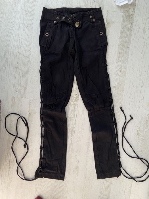 Черен панталон с пристягане отстрани до горе, ниска талия XS