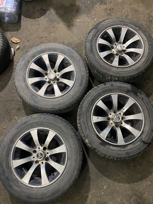 Продам диски с резиной