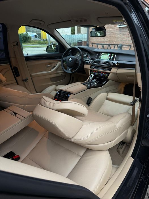 BMW - 520D / 3 Butoane / Head Up / Ventilatie / Keyless / Euro 6