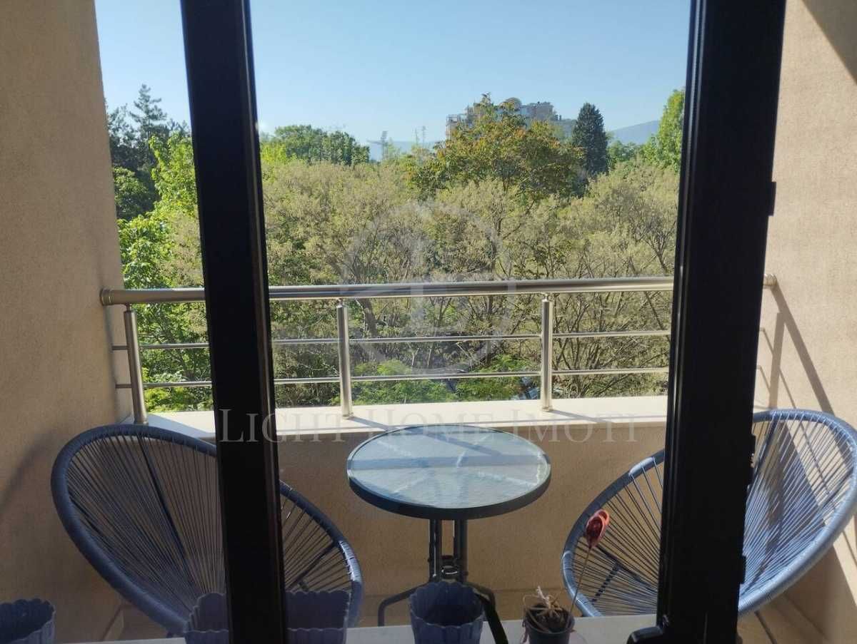 Продава се Тристаен апартамент в Пловдив, Каменица 2 - 107 кв.м за 2655 €/кв.м - Снимка #10
