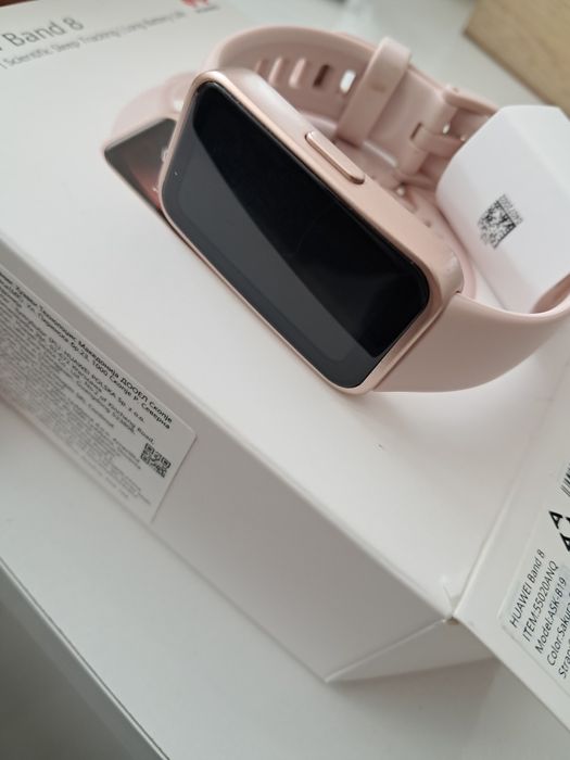Смарт Гривна Huawei Band 8
