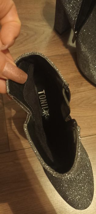 Botine cu toc glezna argintii