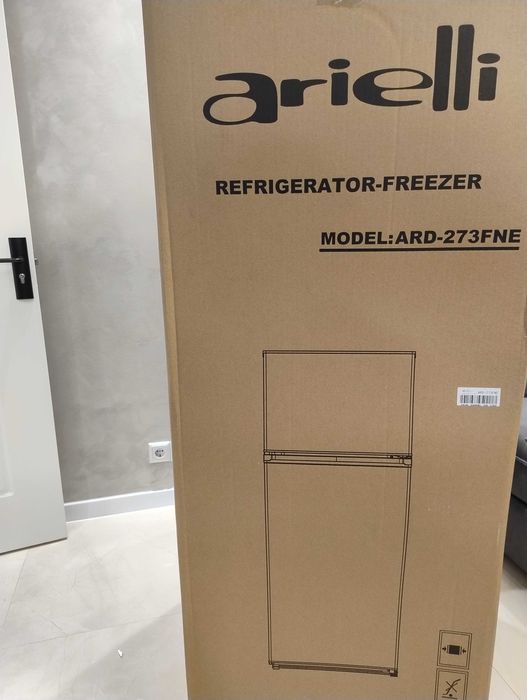 Хладилник с горна камера ARIELLI ARD-273FNE