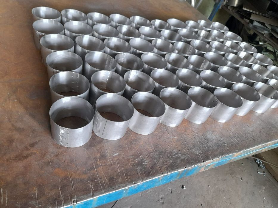 Producători forme terrine / rulade/ tăvi pentru copt.